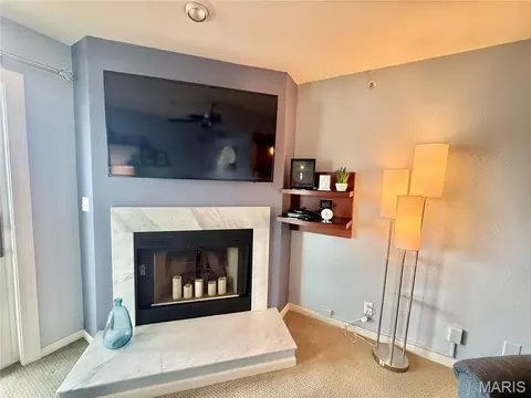 Living - 222 Park Place Ln #2A, Kaiser, MO 65047 photo 4 of 6