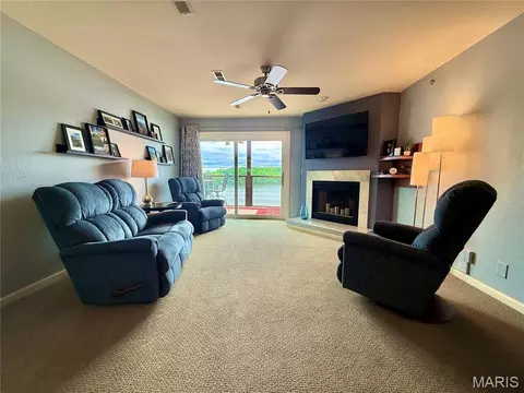 Living - 222 Park Place Ln #2A, Kaiser, MO 65047 photo 2 of 6