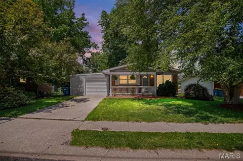 1909 Madison Ave, Edwardsville, IL 62025