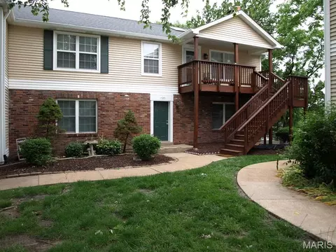 1725 Florine Blvd #F, Saint Charles, MO 63303