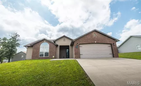 103 Maxwell St, Waynesville, MO 65583