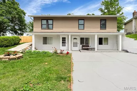 9986 Lark Ave, Saint Louis, MO 63125
