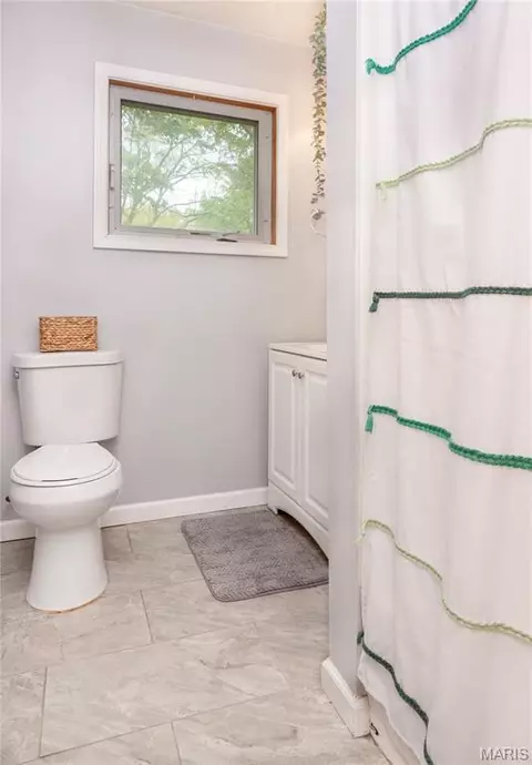 Bath - 5090 Ridgeview Dr, Arnold, MO 63010 photo 1 of 2