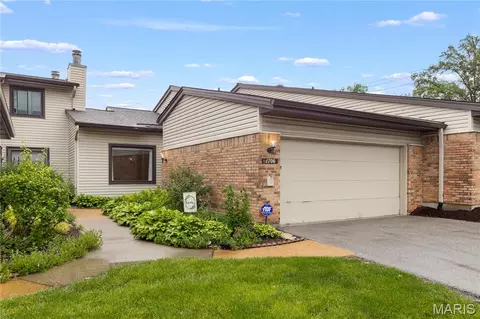 1706 Heather Dale Dr, Saint Louis, MO 63146