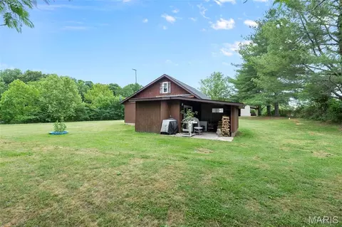 Exterior - 283 Sandstone Dr, Jackson, MO 63755 photo 8 of 12