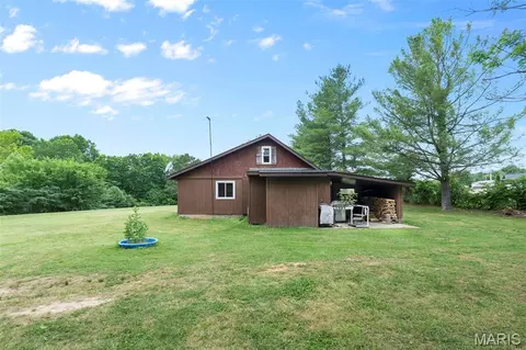 Exterior - 283 Sandstone Dr, Jackson, MO 63755 photo 9 of 12