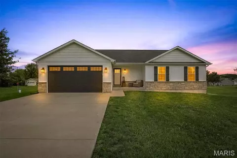 1204 Boone Ct, Farmington, MO 63640