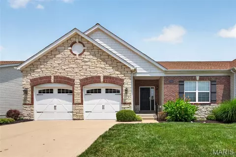 141 Amiot Ct, Saint Louis, MO 63146