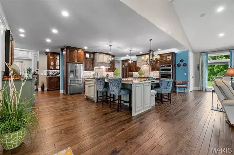 Kitchen - 470 Quail Creek Dr, Jackson, MO 63755 photo 9 of 13