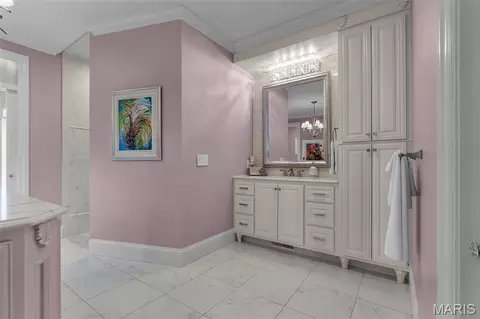 Bath - 470 Quail Creek Dr, Jackson, MO 63755 photo 4 of 13
