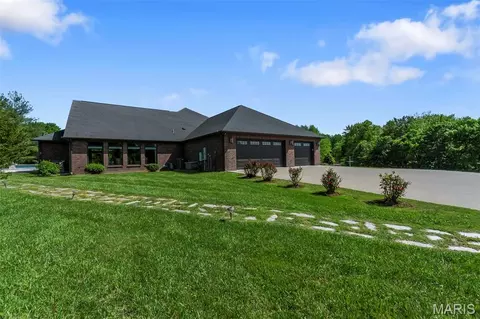 Exterior - 470 Quail Creek Dr, Jackson, MO 63755 photo 5 of 18