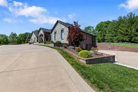 Exterior - 470 Quail Creek Dr, Jackson, MO 63755 photo 8 of 18