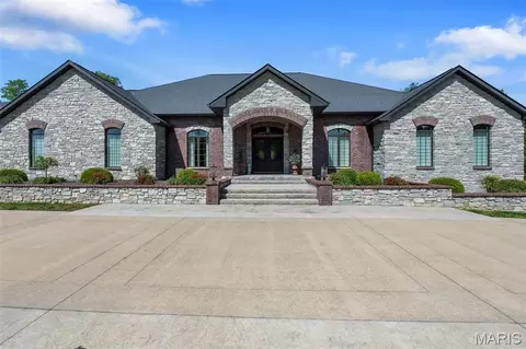 Exterior - 470 Quail Creek Dr, Jackson, MO 63755 photo 3 of 18