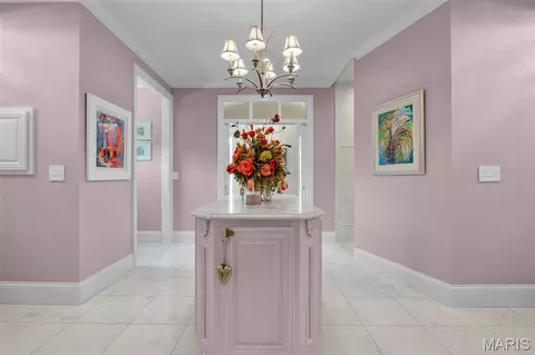 Entry Way - 470 Quail Creek Dr, Jackson, MO 63755 photo 2 of 5