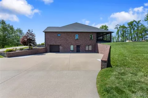 Exterior - 470 Quail Creek Dr, Jackson, MO 63755 photo 9 of 18