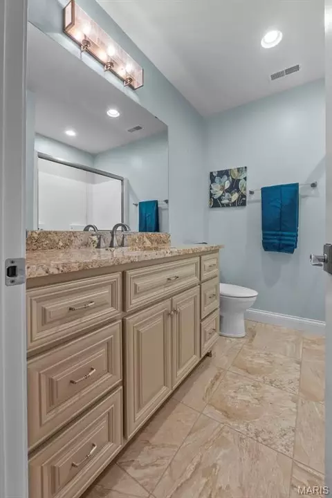 Bath - 470 Quail Creek Dr, Jackson, MO 63755 photo 12 of 13