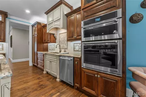 Kitchen - 470 Quail Creek Dr, Jackson, MO 63755 photo 3 of 13