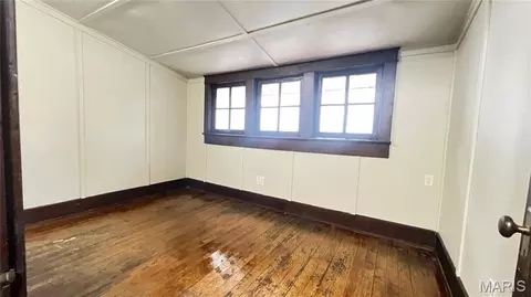Bedroom - 2017 6th St, Springfield, IL 62703 photo 3 of 4