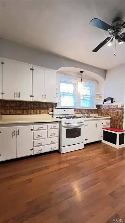 Kitchen - 2017 6th St, Springfield, IL 62703 photo 1 of 1