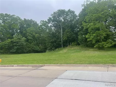 2124 Kent Dr, Cape Girardeau, MO 63701