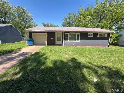 10132 Tamworth Dr, Dellwood, MO 63136