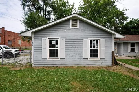 391 W Wood St, Troy, MO 63379
