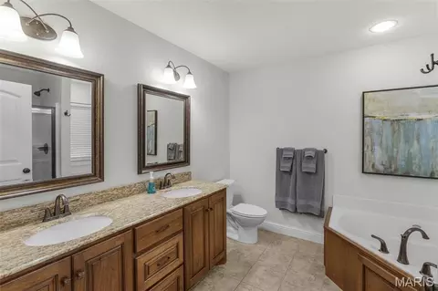 Bath - 2566 Prairie View Trl, Jackson, MO 63755 photo 1 of 6
