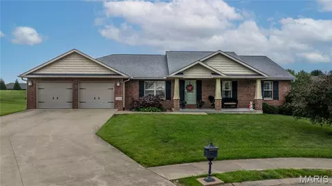 2566 Prairie View Trl, Jackson, MO 63755