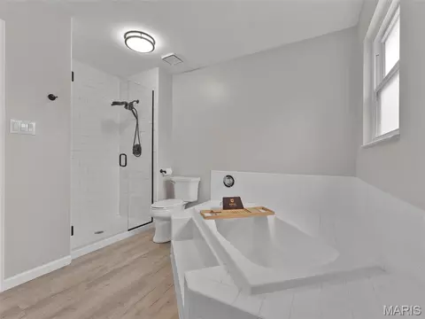 Bath - 8 Statesman Dr, O'fallon, MO 63368 photo 3 of 4