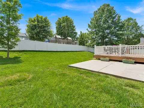 Exterior - 8 Statesman Dr, O'fallon, MO 63368 photo 5 of 6