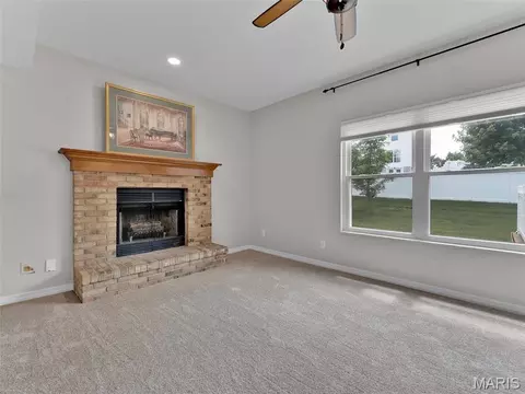 Living - 8 Statesman Dr, O'fallon, MO 63368 photo 4 of 4