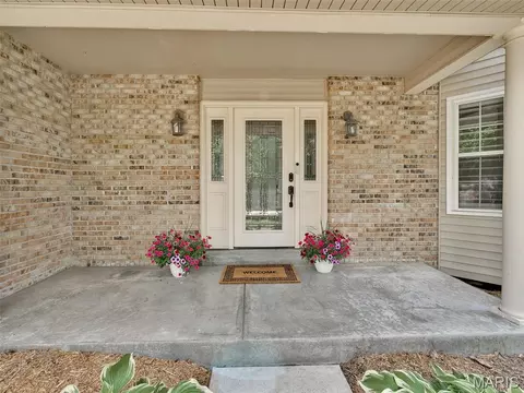 Exterior - 8 Statesman Dr, O'fallon, MO 63368 photo 2 of 6
