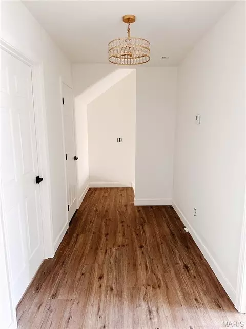 Entry Way - 21790 Lomax, Saint Robert, MO 65584 photo 2 of 3