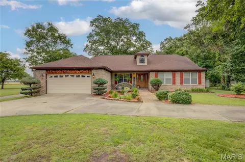 300 N Poplar, Bertrand, MO 63823