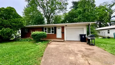 330 E 3rd St, West Plains, MO 65775