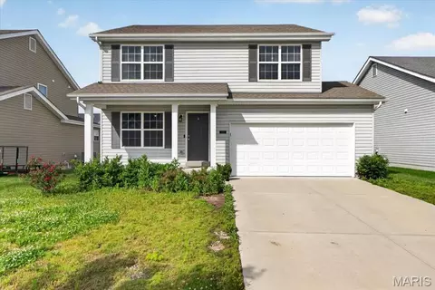 618 Palisades Dr, Saint Charles, MO 63301
