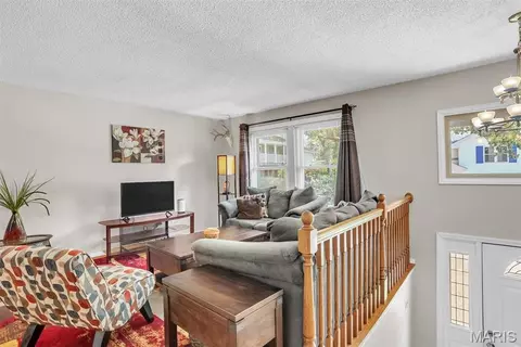 21 Muir St, Eureka, MO 63025 photo 6