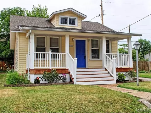 8651 Burton Ave, Saint Louis, MO 63114