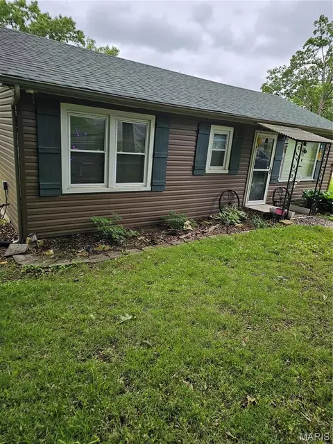 11767 Ware Lake Rd, Dittmer, MO 63023
