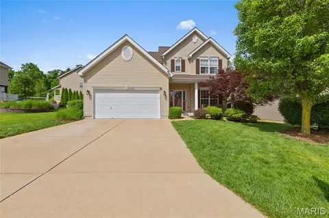1323 Woodside Dr, Arnold, MO 63010