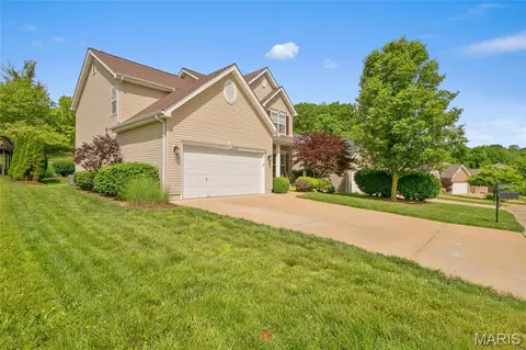 Exterior - 1323 Woodside Dr, Arnold, MO 63010 photo 2 of 9