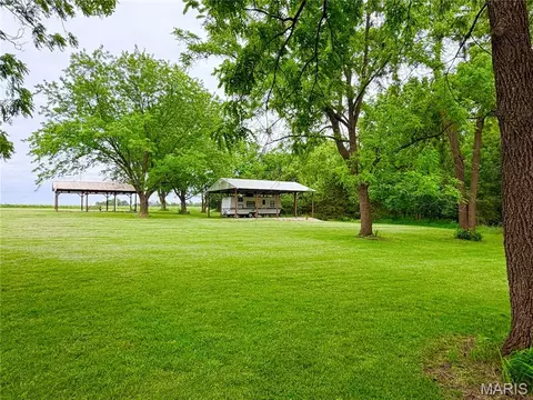 1 Hayes Rd, Center, MO 63436