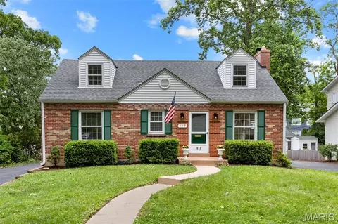 117 Cornelia Ave, Glendale, MO 63122