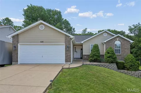 5135 Jeremiah Blvd, Hillsboro, MO 63050