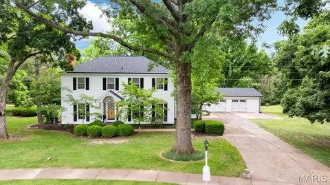 3 E Weldon Springs Heights Dr, Saint Charles, MO 63304