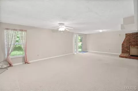 Living - 1819 Pullman, Festus, MO 63028 photo 12 of 14