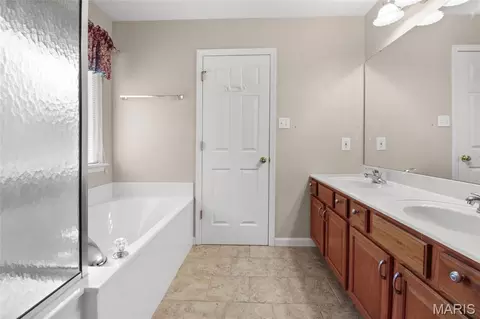 Bath - 1819 Pullman, Festus, MO 63028 photo 6 of 9