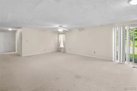 Living - 1819 Pullman, Festus, MO 63028 photo 9 of 14