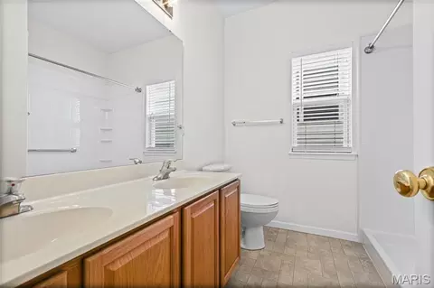 Bath - 1211 Windcrest Cir, Arnold, MO 63010 photo 5 of 7