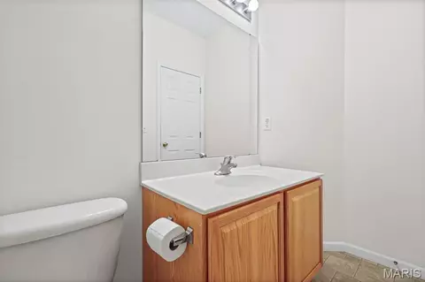 Bath - 1211 Windcrest Cir, Arnold, MO 63010 photo 3 of 7